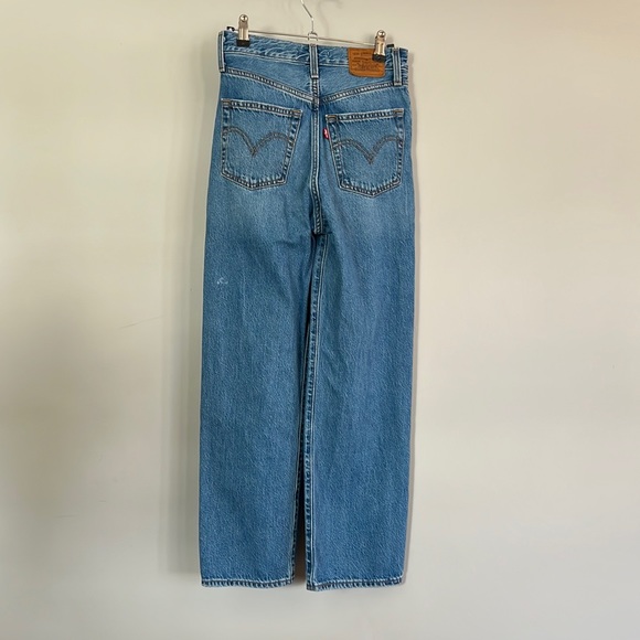 SOLD - Urban Outfitters Levi’s Ribcage Straight Ankle Jean – Noe Fog - Picture 3 of 3